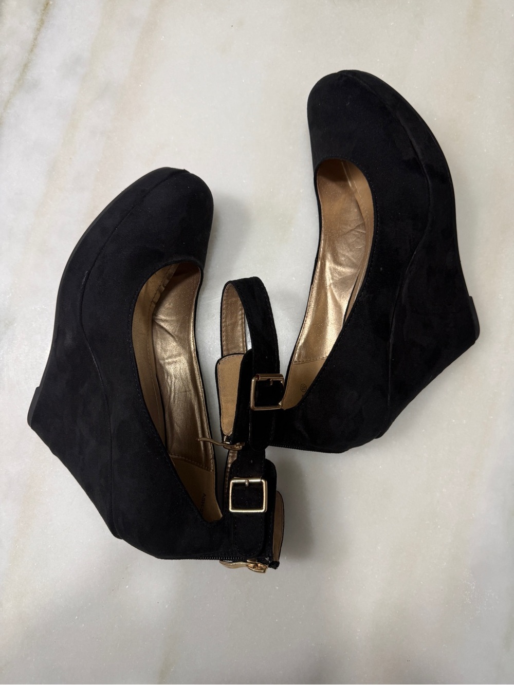 Dream Pairs Black Faux Suede Closed Toe Wedges Rear Zip - Picture 7 of 9